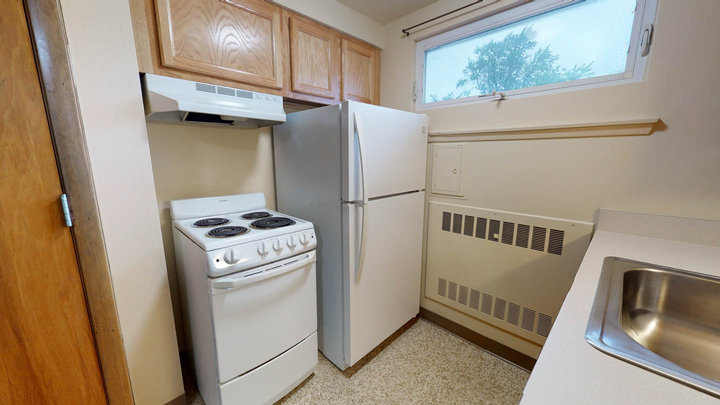 Lee Lang Terrace Apartments closet storage